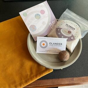 Olander Earthworks Wonderscape gift sensory sand garden relaxation meditation